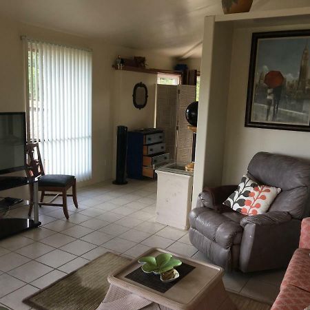 Mediteranean Style Ohana Rental / Loft & Sundeck Panoramic Ocean View Honolulu Landing Exterior photo